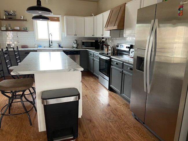 Building Photo - 5136 Killdeer Dr