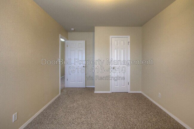 Building Photo - 5807 N 34th St