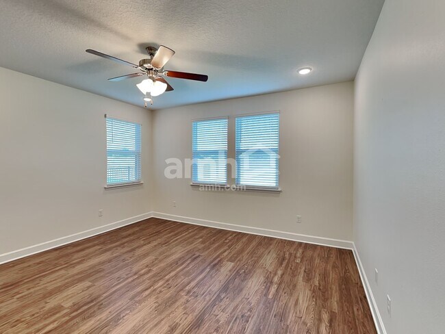 Building Photo - 2995 Rolling Acrs Rd