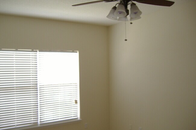 Building Photo - GREAT SPACIOUS 2 STORY HOME IN AVALON PARK in EAST ORLANDO