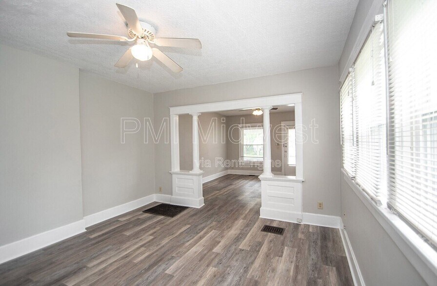 Building Photo - 1541 E Ohio St