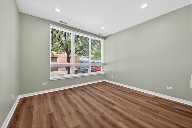 Building Photo - 1151 W Washington Blvd