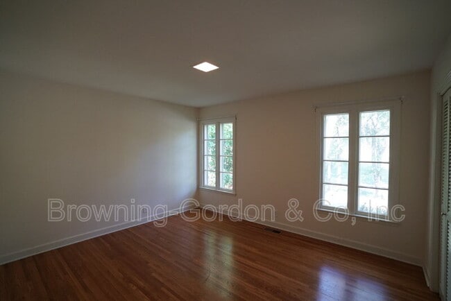 Building Photo - 5345 Green Valley Ct