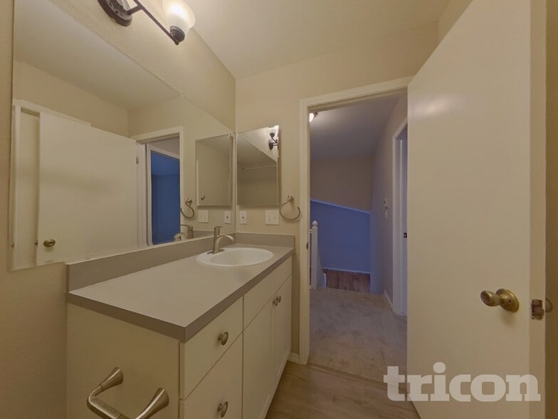 Building Photo - 18965 E 47th Ave