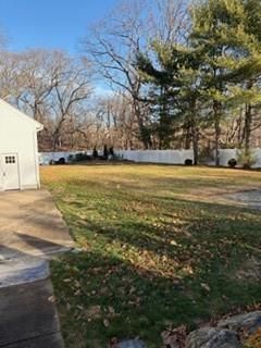 Building Photo - 22 Laurel Ln