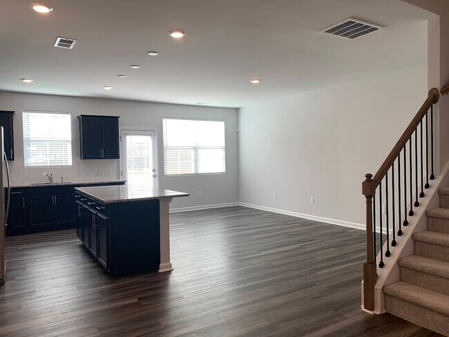 Building Photo - 6323 Andante Ave