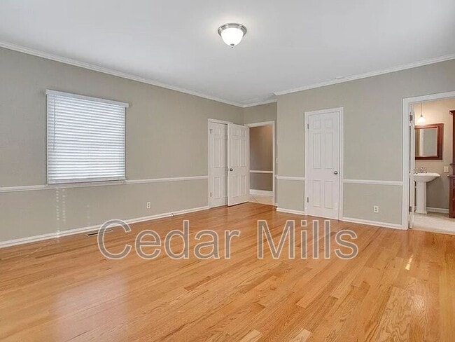 Building Photo - 8200 E Tipperary St