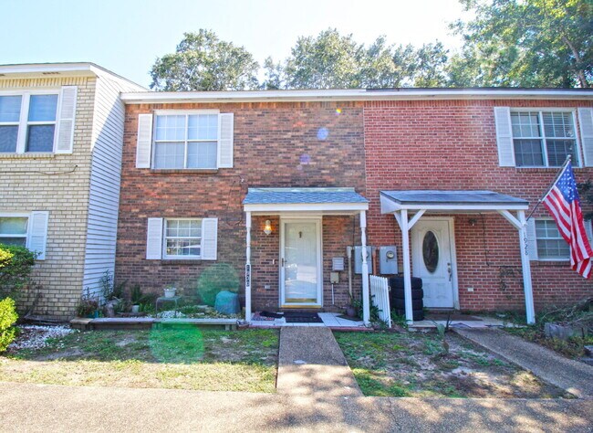 Primary Photo - 2-Bedroom Waterfront Townhouse with Commun...