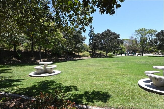 Building Photo - 930 Prism Dr