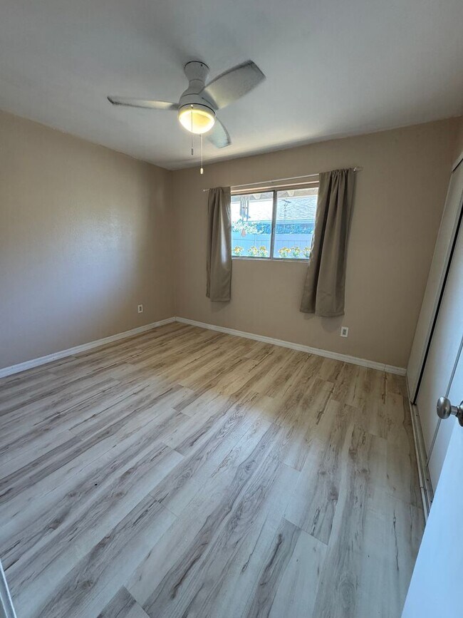 Building Photo - 8070 Worthy Dr