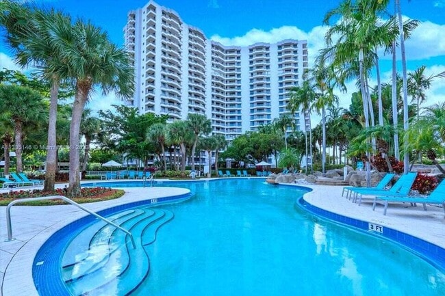 Building Photo - 3300 NE 192 St