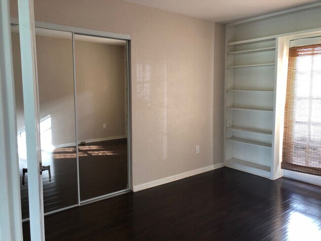 Building Photo - 12036 Caminito Campana