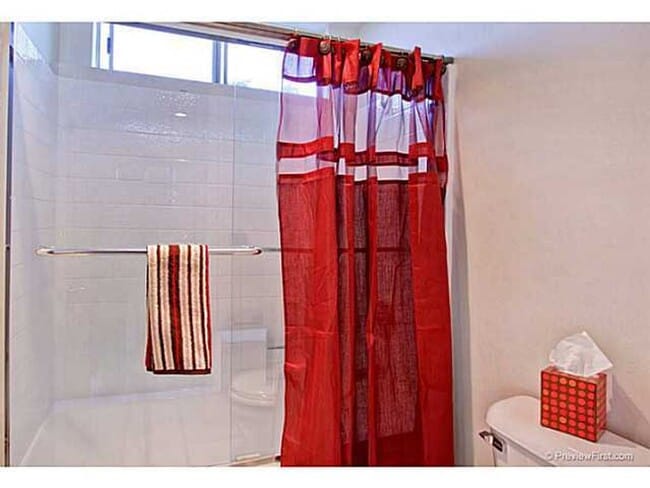 Building Photo - $3,100 - 2 Bed / 2 Bath Condo in Mission H...