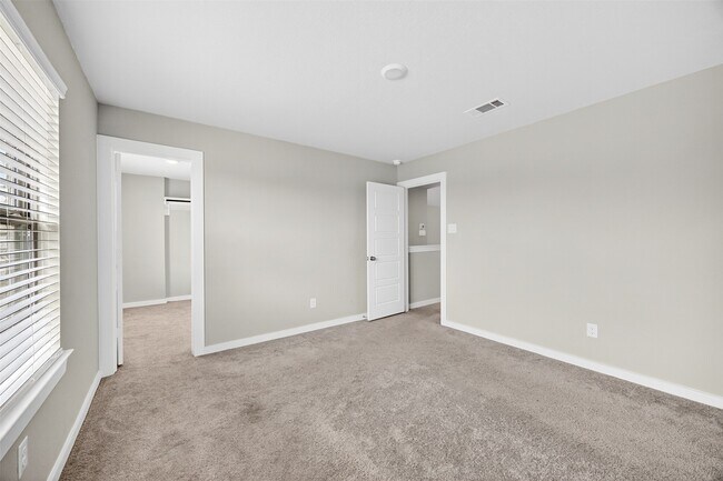 Building Photo - 21619 Coral Mist Dr
