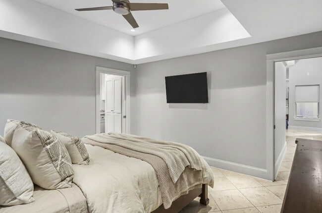 Building Photo - 4319 Cabell Dr