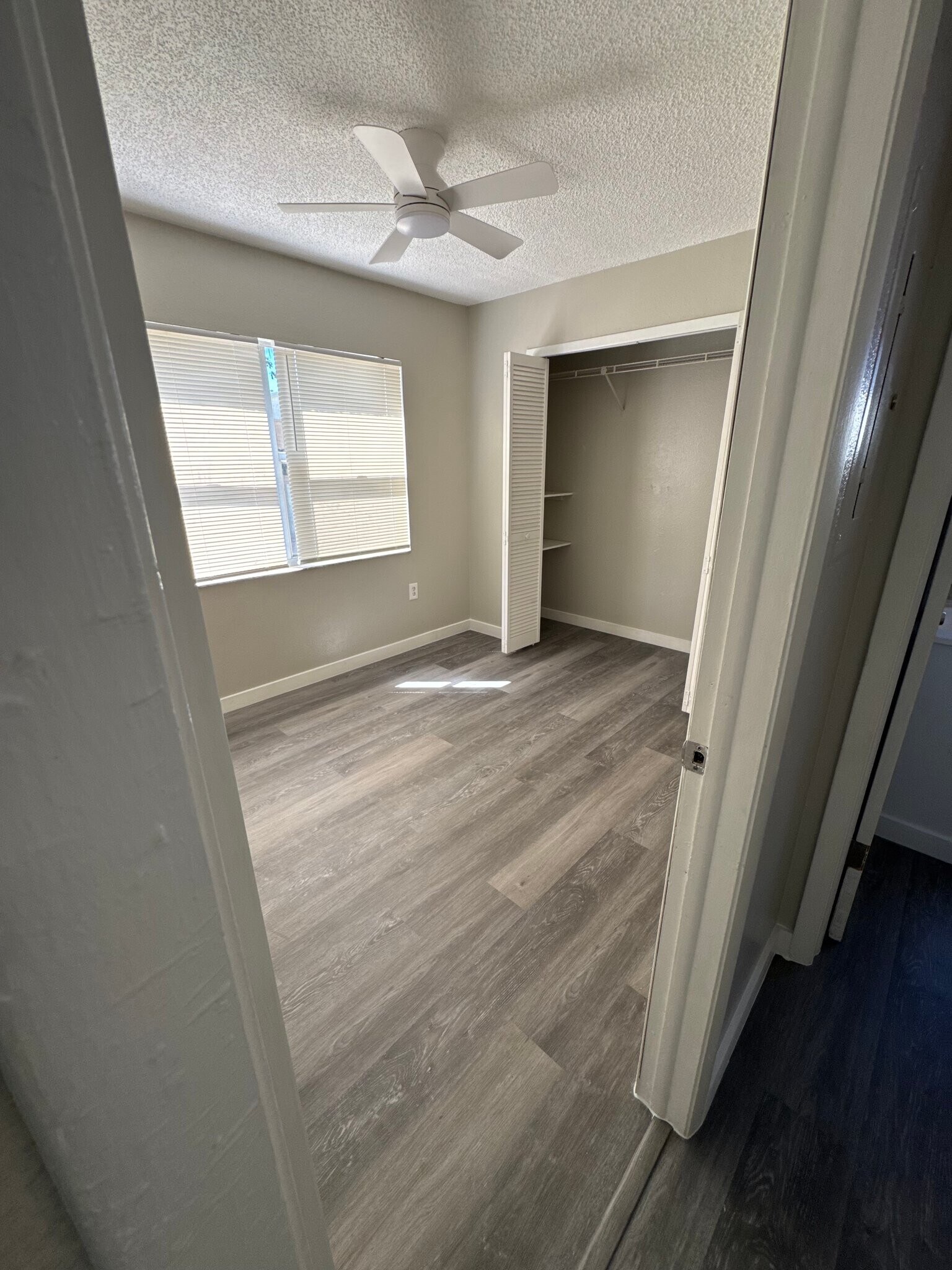 Building Photo - 7023 Oakwood Dr