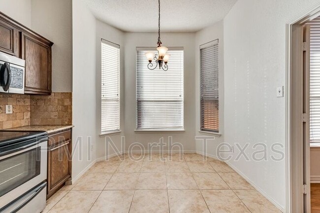 Building Photo - 3708 Bryson Dr