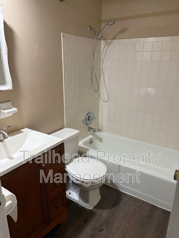Building Photo - 5801 Woodson Dr