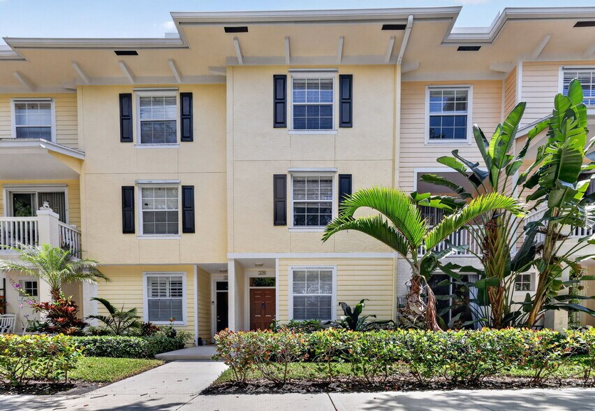 Building Photo - 175 Galicia Way