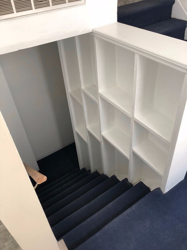 Building Photo - 639 N 12th St