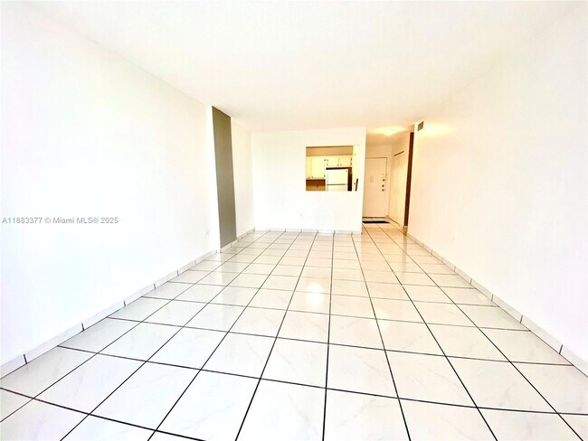 Building Photo - 16950 W Dixie Hwy