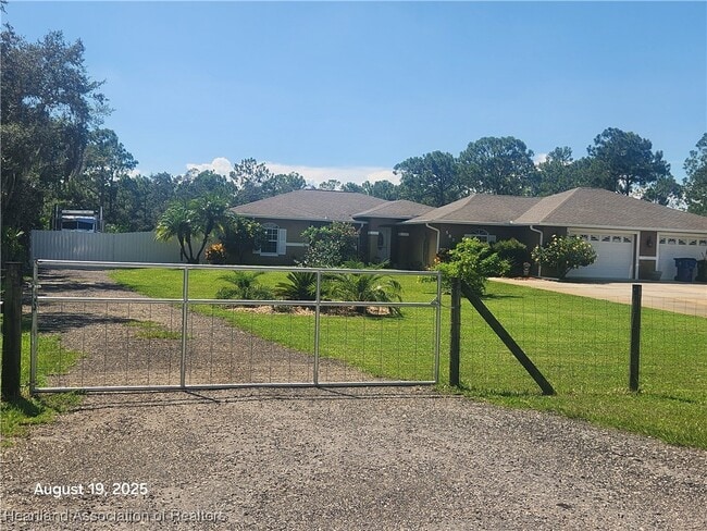 Building Photo - 5823 Golden Rd