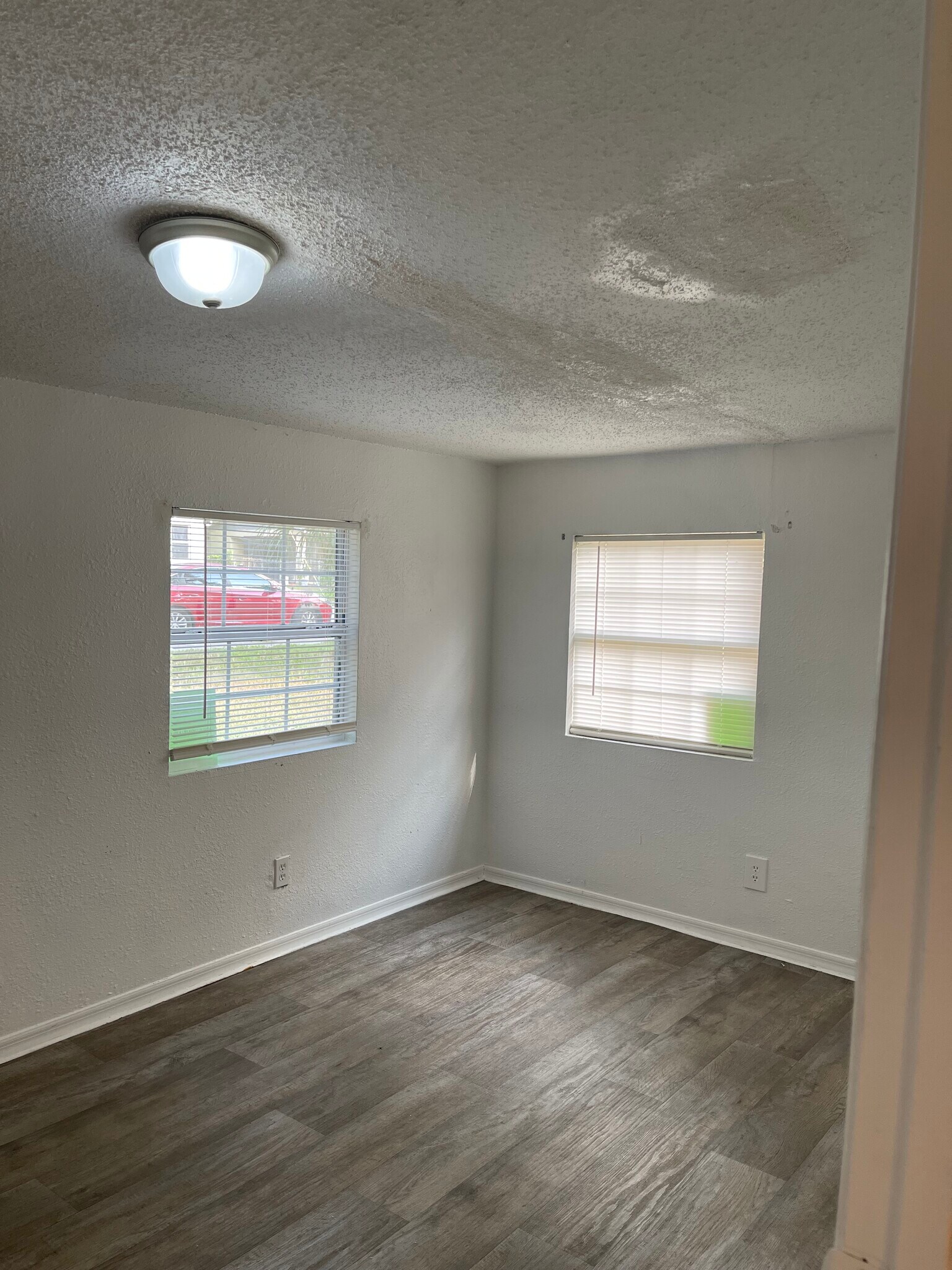 Building Photo - 8722 N Brooks St