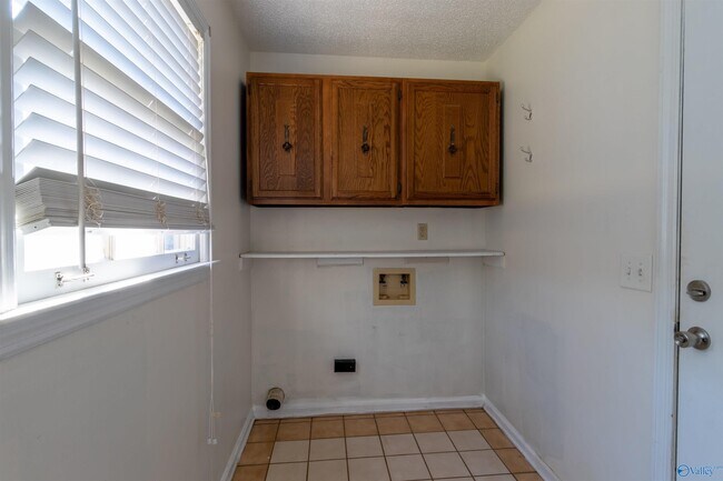 Building Photo - 3564 Winchester Rd