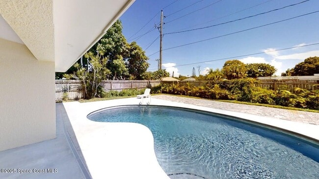 Building Photo - 3015 Marshall Dr