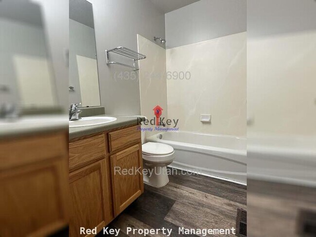 Building Photo - 550 E Single Family Home