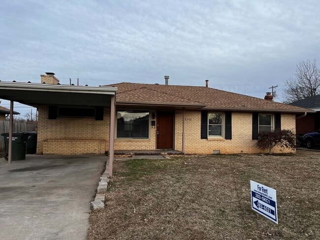 Primary Photo - 3 Bed 1.5 Bath in Del City!