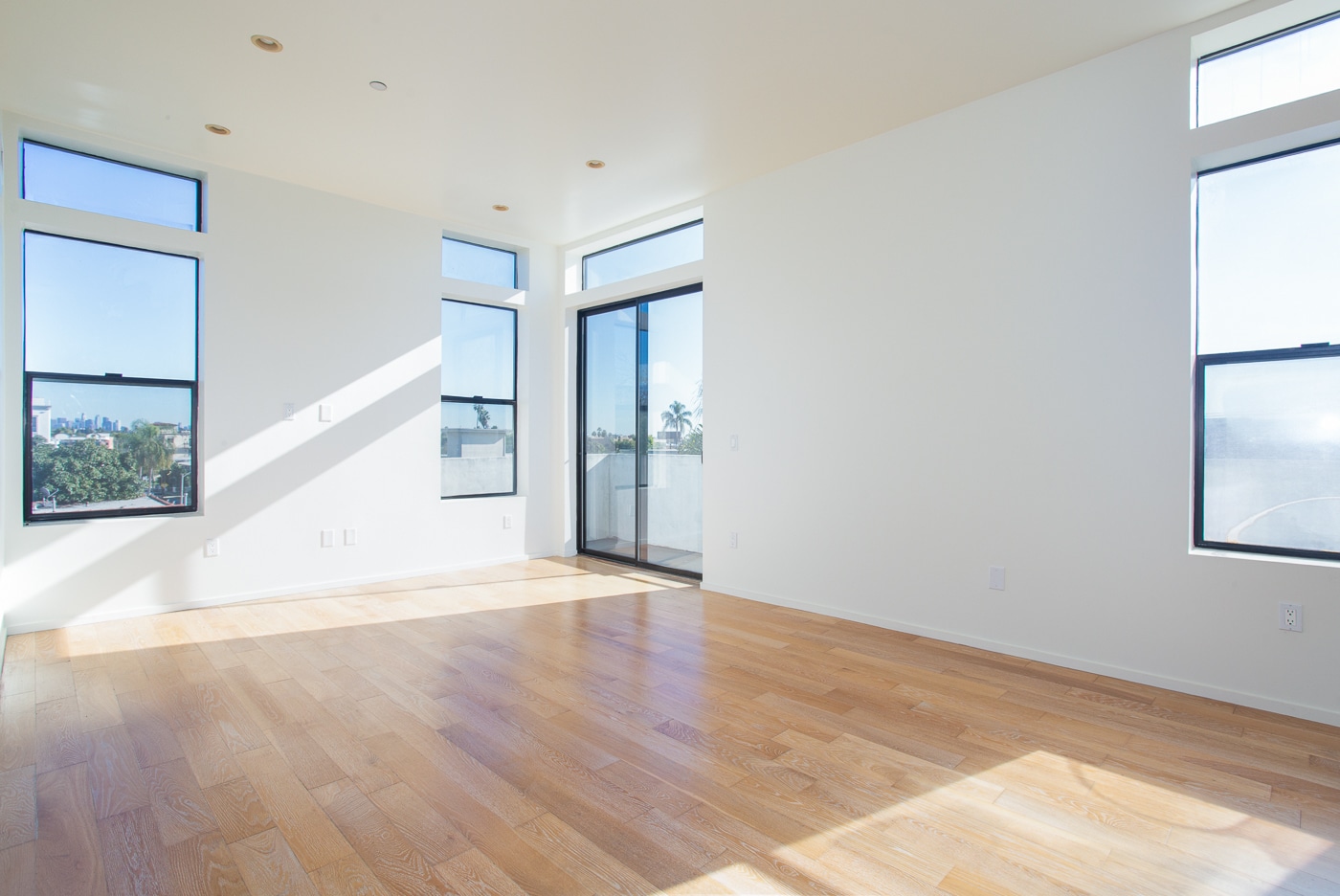 Building Photo - 8639 Whitworth Dr