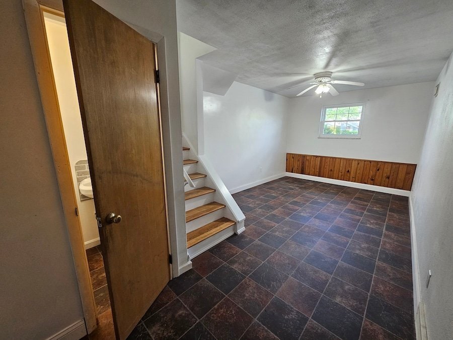 Building Photo - 677 Peach Tree Ln