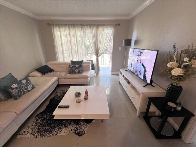 Building Photo - 1001 NW 45th St