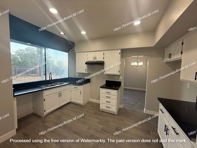 Building Photo - Nice Home For Rent
