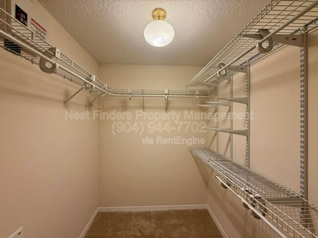 Building Photo - 13658 Kayak Ct