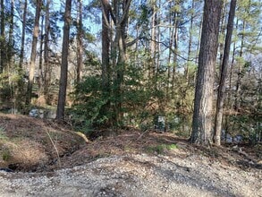 Building Photo - 26420 Leisure Ln