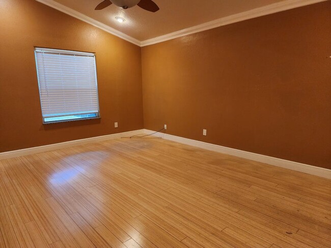 Building Photo - 2153 Royal Poinciana Blvd