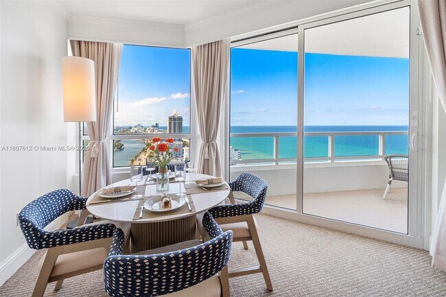 Primary Photo - 4401 Collins Ave