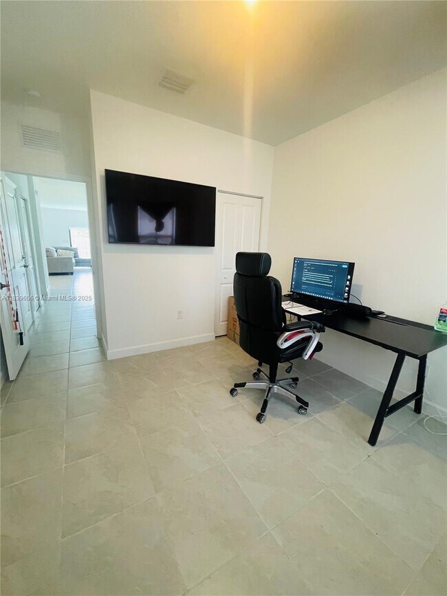 Building Photo - 28650 SW 131st Ct