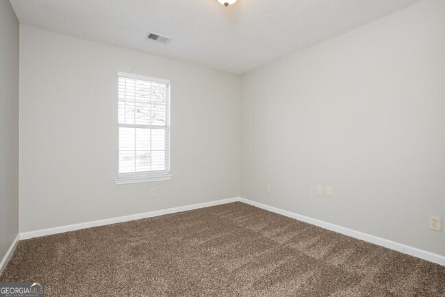 Building Photo - 1607 Elizabeth Ln