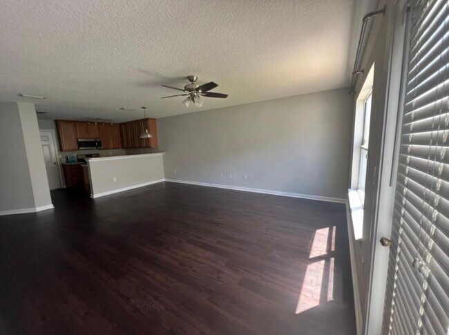 Building Photo - 1500 Calming Water Dr