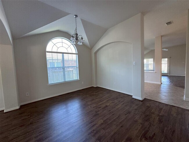 Building Photo - 6018 Twin Creek