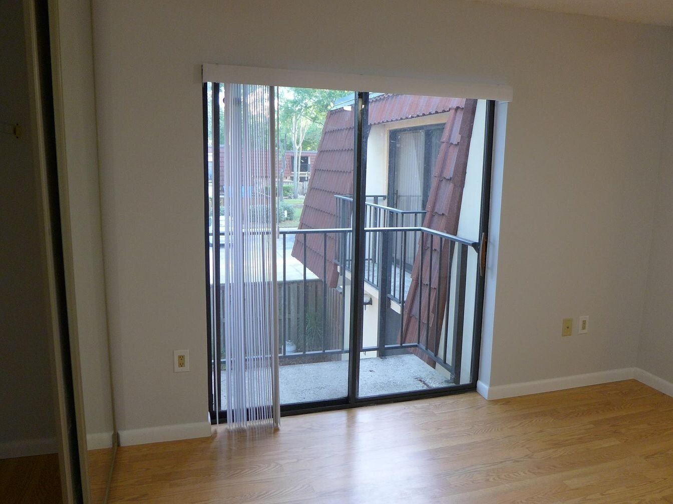 Building Photo - 2708 12th Ct