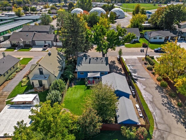 Building Photo - 7514 W Swift Ln