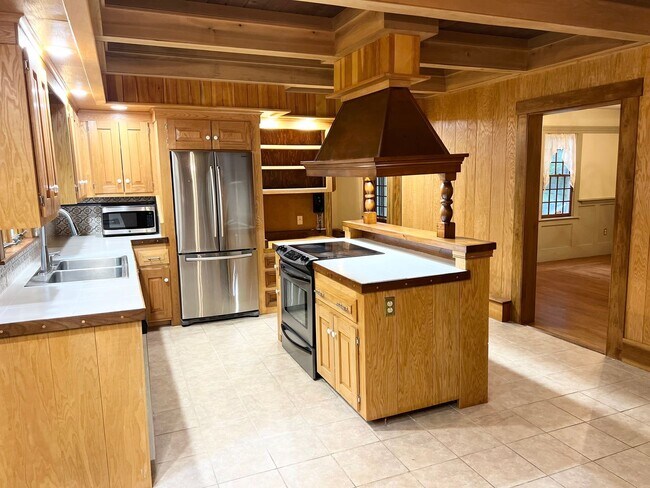 Building Photo - Private single family home for rent in East haddam