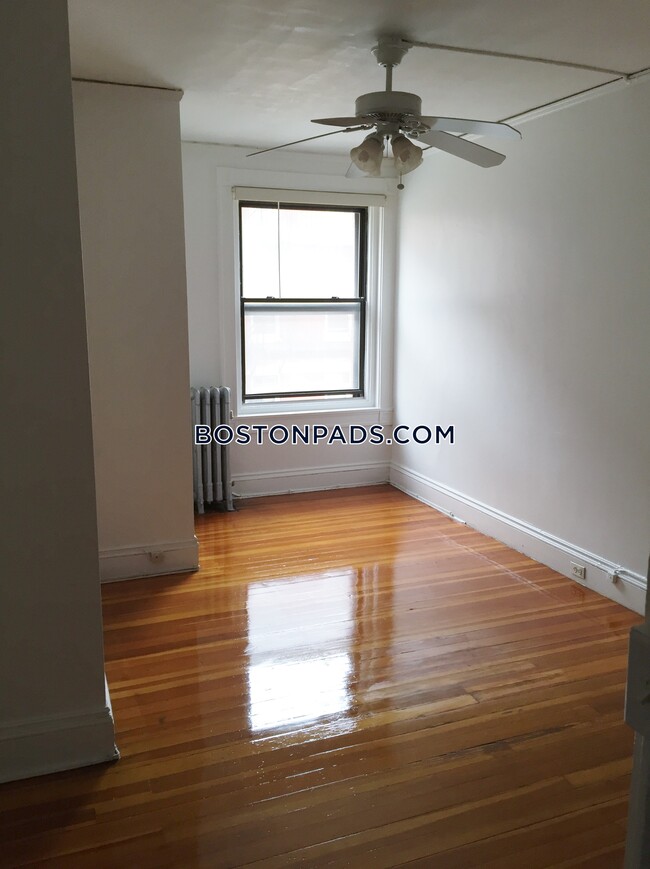 Building Photo - 91 Westland Ave