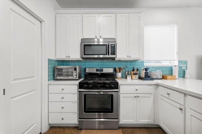 Building Photo - 3505 Villa Ct