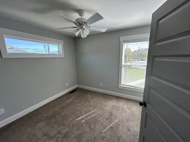 Building Photo - 3BD 2.5 BA DANSBY DR CONDO AVAILABLE FOR RENT NOW