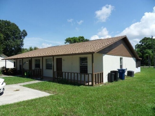 Building Photo - 7812 43rd Ave Dr W